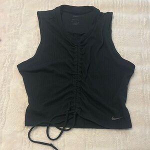 Nike Women's Black Cropped Tank Top
